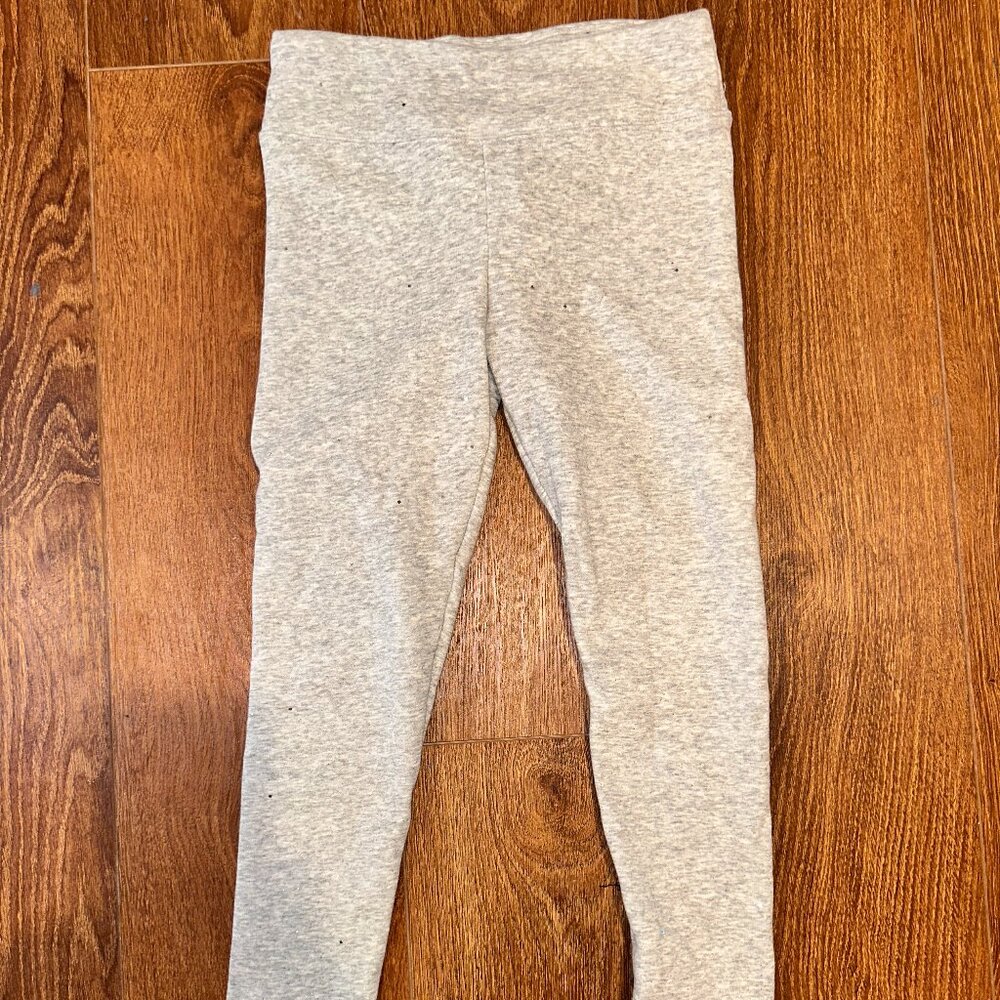 SO Girls Gray Soft Knit Leggings - Size M (8)